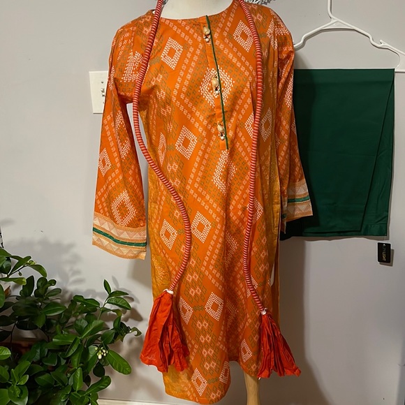 BNWT Edenrobe 3 piece suit - Picture 1 of 8